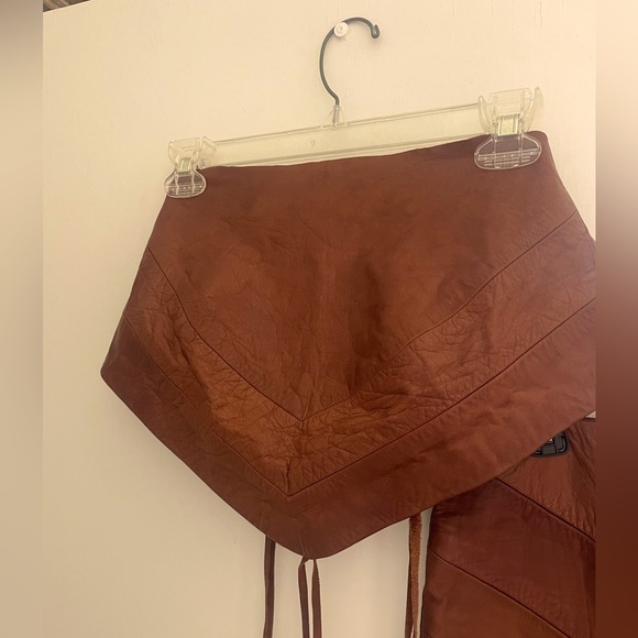 Genuine custom leather skirt and halter set. Soft light brown leather. - Picture 3 of 16